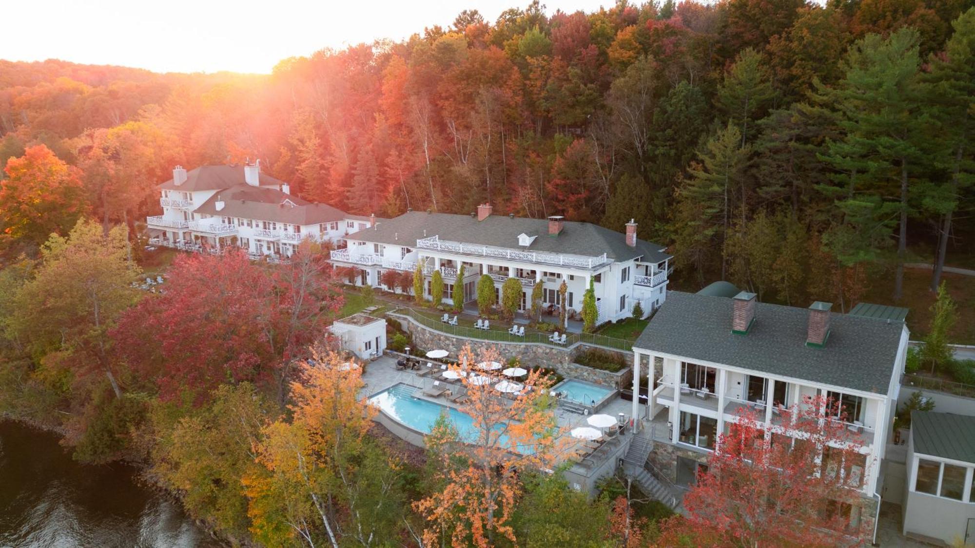 Manoir Hovey, Relais & Chateaux 北哈特利 外观 照片